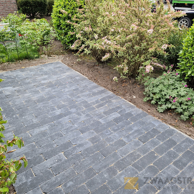 Stonique Trommel Longstone 31.5x10.5x7 Antraciet